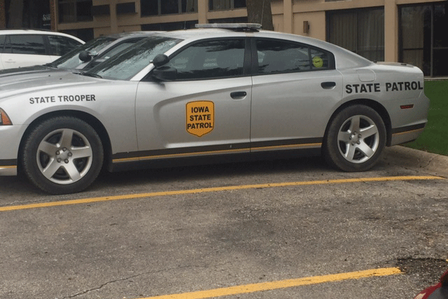 iowa-patrol-car