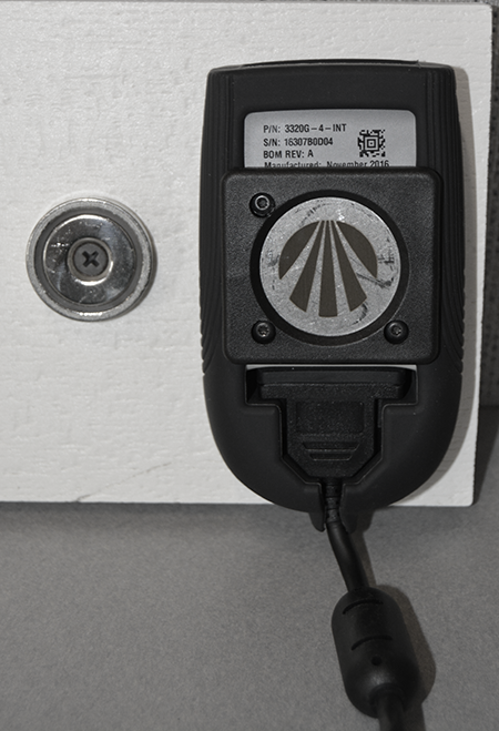 magnetic mount for the 4910lr