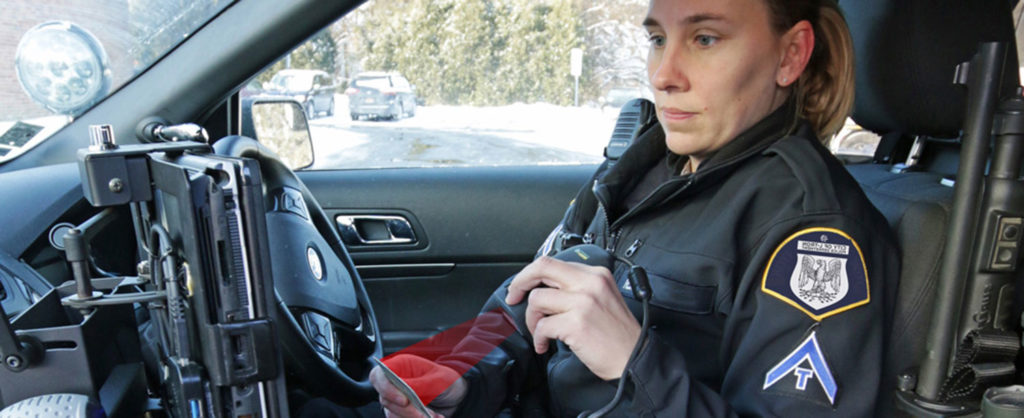 Officer with the 4910LR Vehicle Specific Mounting Brackets